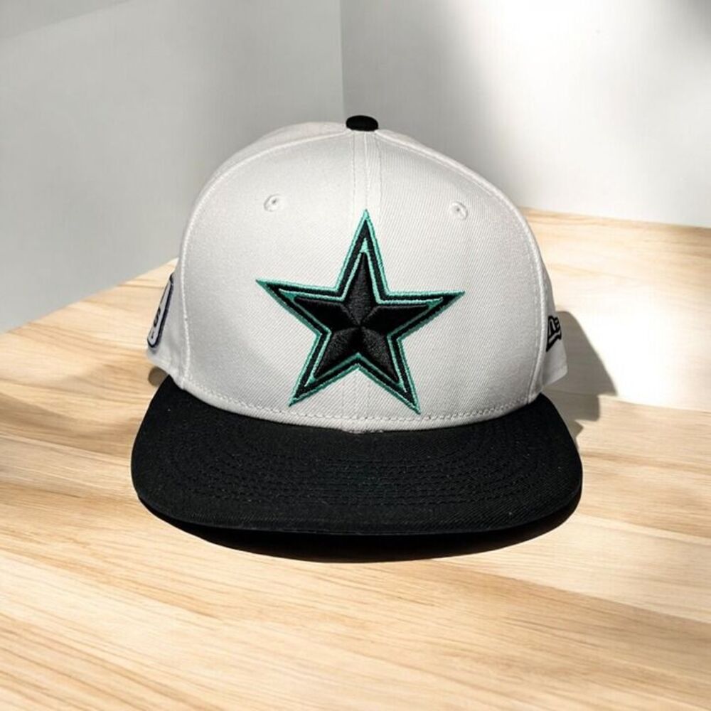 Dallas Cowboys New Era 9Fifty Snapback Cap Black/White Adjustable NFL‎ Hat